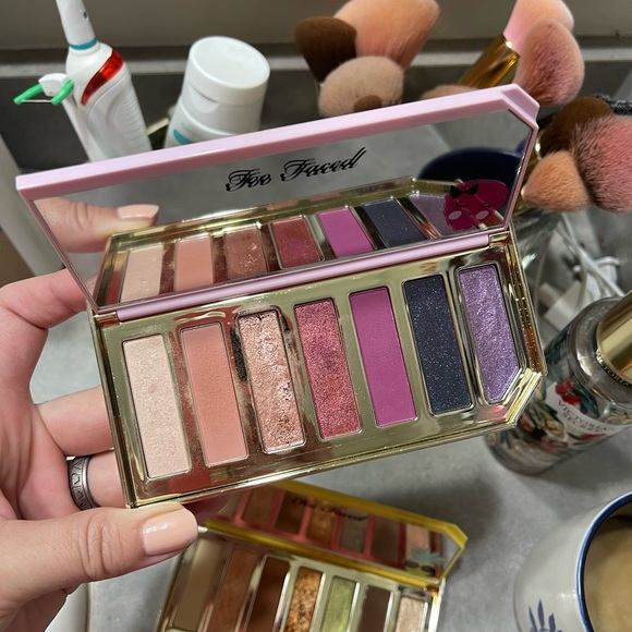 Too Faced Tooty Fruity Pink Razzle Eye Palette - Picture 8 of 12